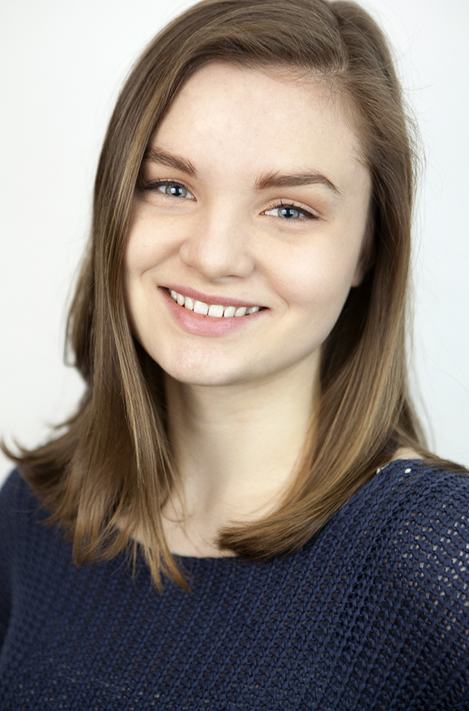 Emma Mathews-Theater Head shots for College Auditions | Leah Roth